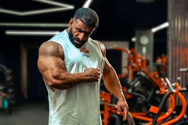 رقص بی موقع کار دست هادی چوپان داد/ ریزش ۷۰۰ هزار نفری فالوورها