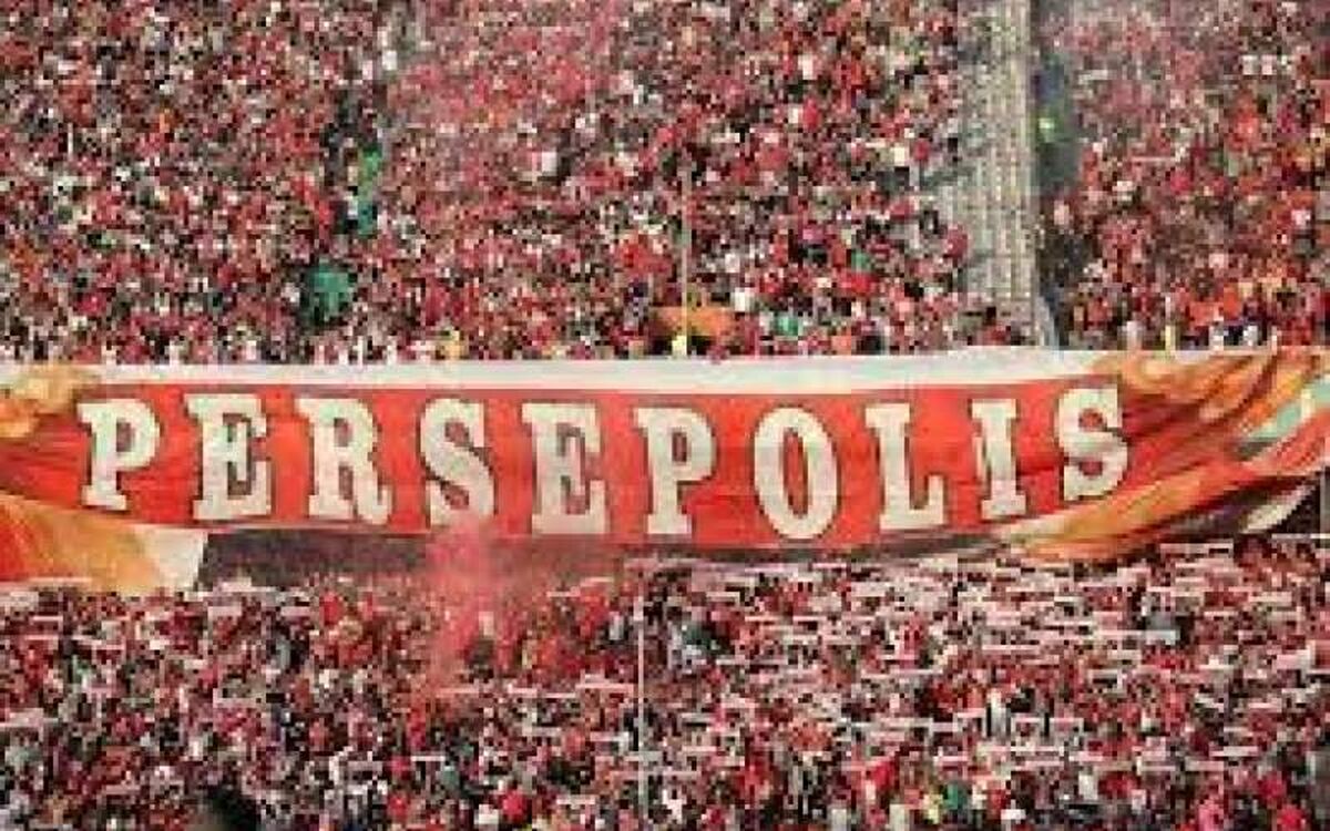 ببینید/ شعار هواداران زن پرسپولیس علیه درویش در ورزشگاه