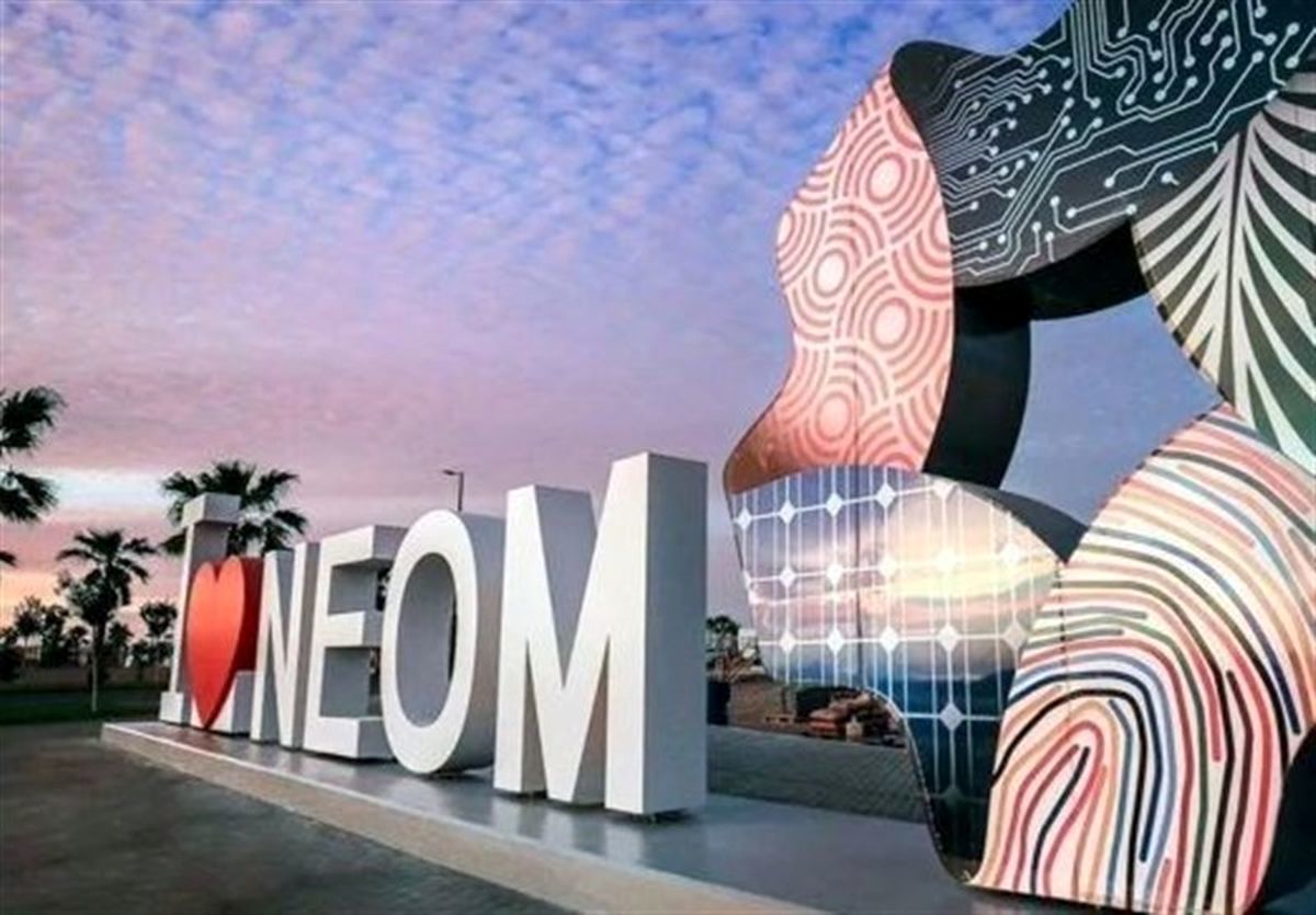 ببینید/ تبلیغ پروژه محمد بن سلمان در ورزشگاه آزادی