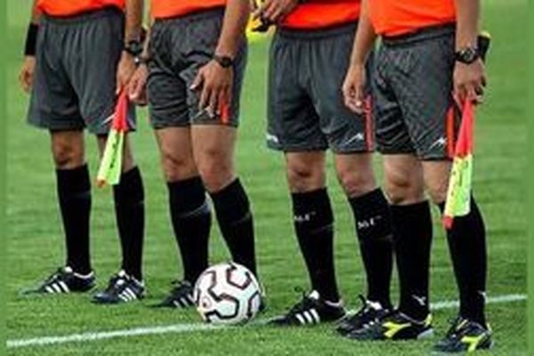 محرومیت دو داور فوتبال تا اطلاع ثانوی