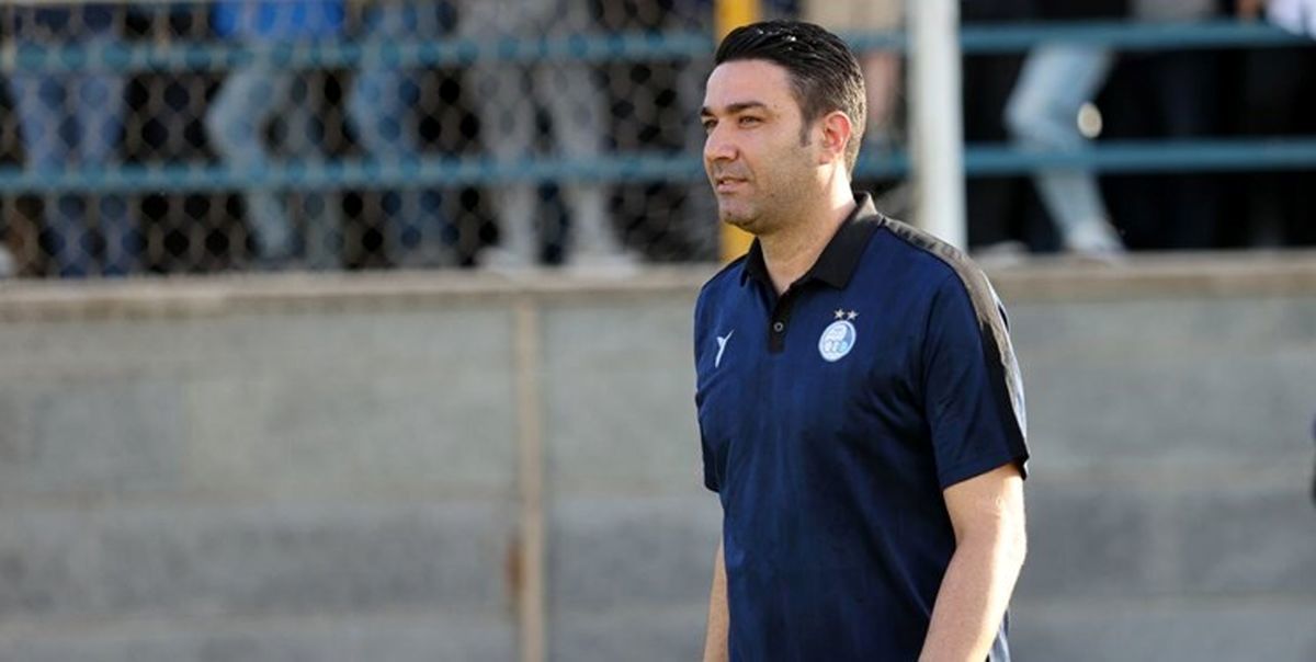 هوادار استقلالی مورد علاقه فرهاد مجیدی در کنار نکونام/ عکس