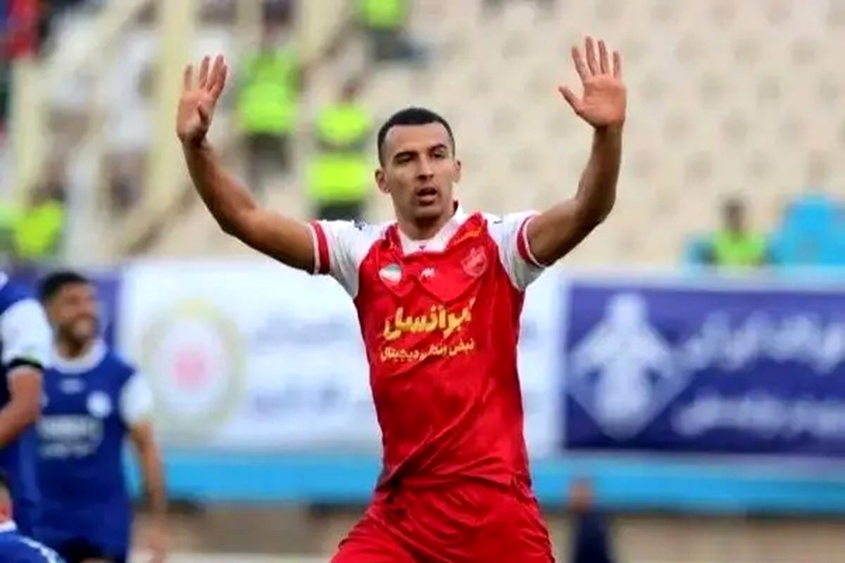 مهاجم جنجالی پرسپولیس از فوتبال خداحافظی کرد