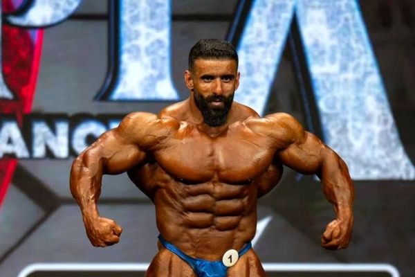 ببینید/ فیگورهای انفرادی و جمعی هادی چوپان و بهروز تابانی در دور مقدماتی مستر المپیا 