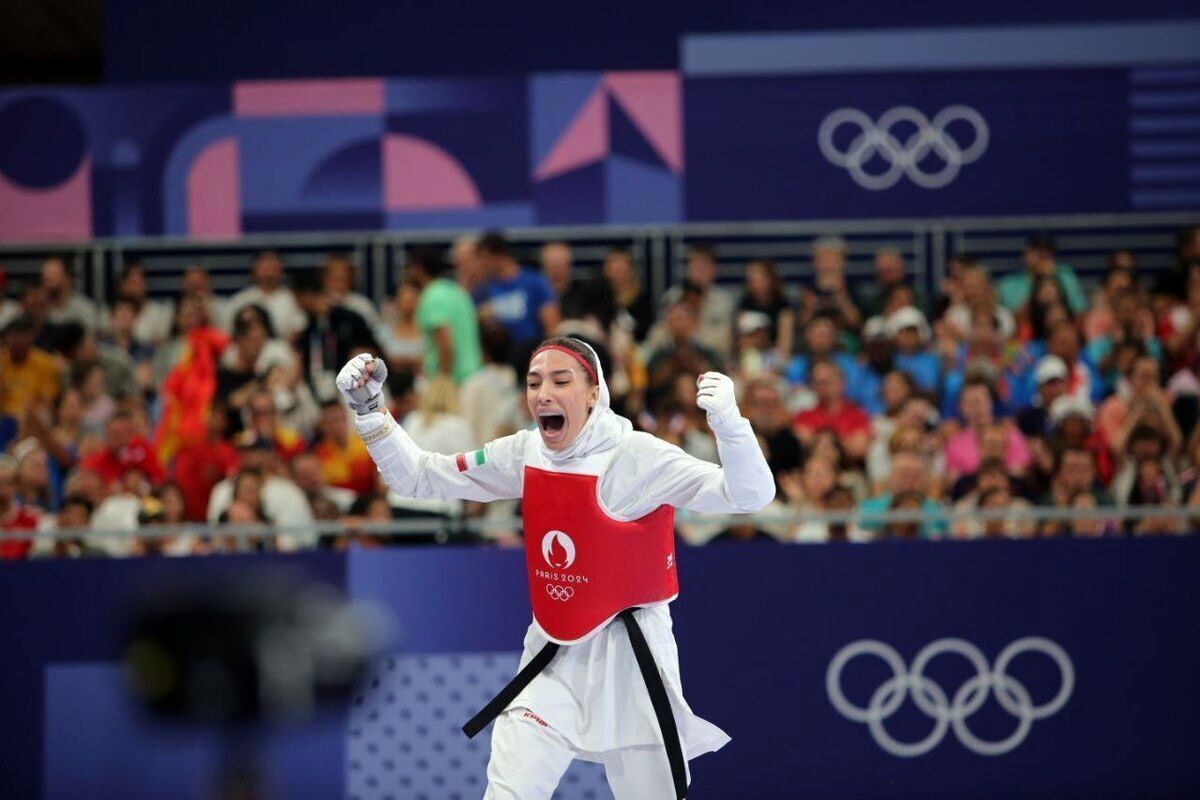 پاسخ مبینا نعمت زاده به کنایه شهربانو منصوریان/ نعمت زاده اسم رئیس جمهور را هم فراموش کرد!