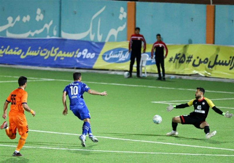 ممنوعیت برگزاری مسابقات لیگ دسته اول روی چمن مصنوعی
