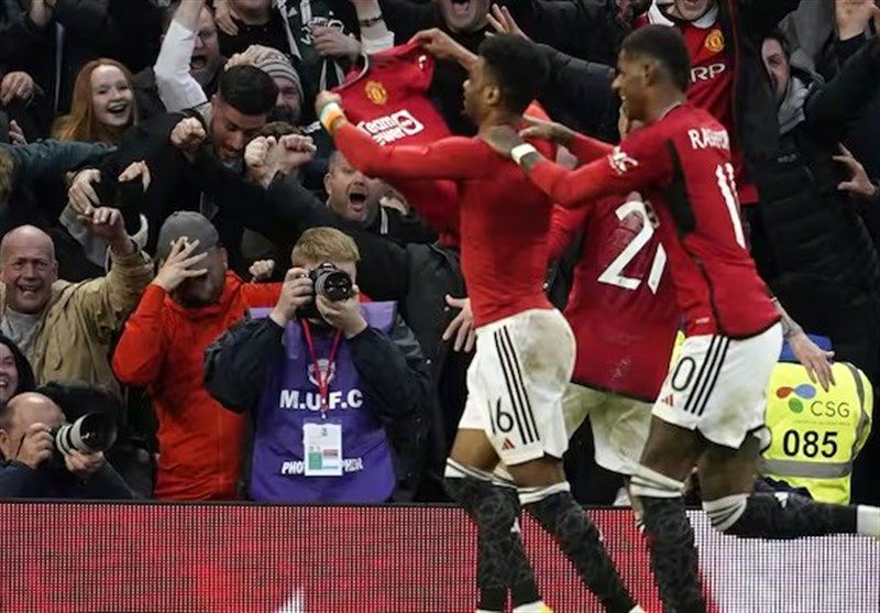 منچستریونایتد با حذف لیورپول صعود کرد