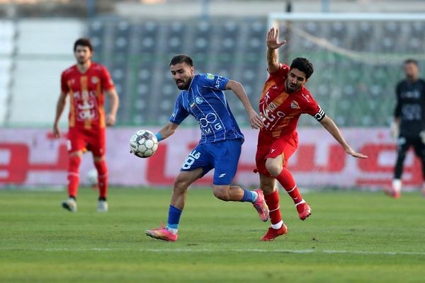 عصبانیت هافبک استقلال از دست ساپینتو؛ شورش را درآوردید