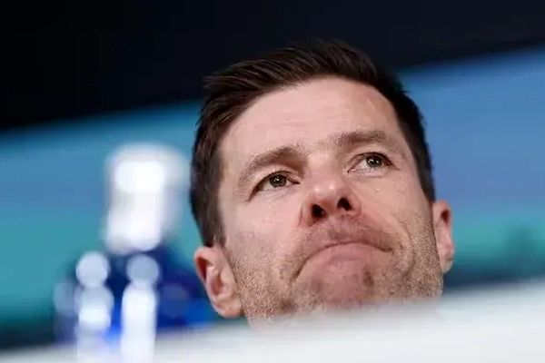 ژابی بالاخره در انظار عمومی ظاهر شد