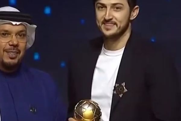 سردار آزمون برنده توپ طلا امارات شد/ عکس 