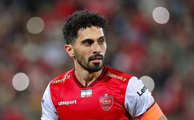 ببینید/ گل اول پرسپولیس به خیبر خرم آباد روی ضربه سر تماشایی امید عالیشاه