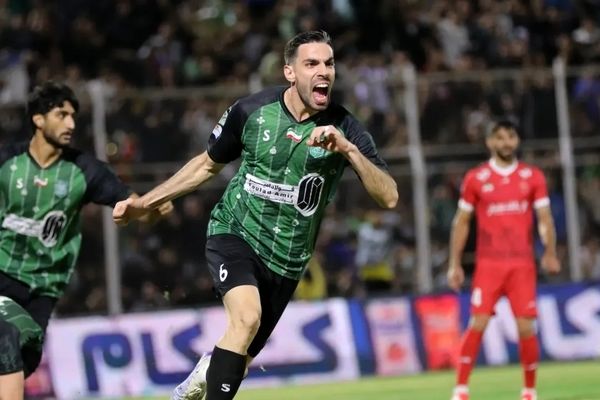 سقوط هلیکوپتر پرسپولیس در خرم‌آباد