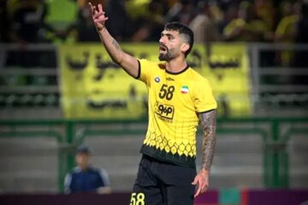 سپاهان 238 میلیارد تومان به همراه یک خانه به محمد دانشگر داد/ روزنامه خراسان: اگر می خواستید اینقدر پول بازیکن بدهید راموس را می خریدید!