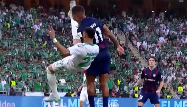 اتفاق دردناک در لیگ نخبگان آسیا/ دا سیلوا ضربه مغزی شد