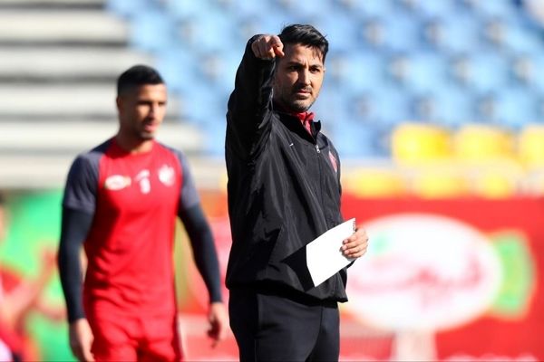 
به احترام هاشمیان ابتدای فصل جدا نشدم