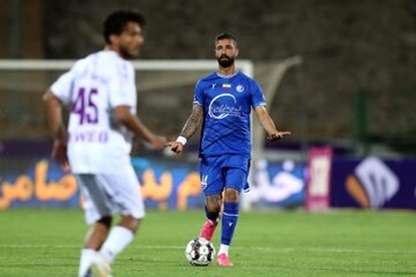 آرمین سهرابیان: ۴ هفته است فحش اشتباهات یک بازیکن میلیون دلاری استقلال را ما می خوریم