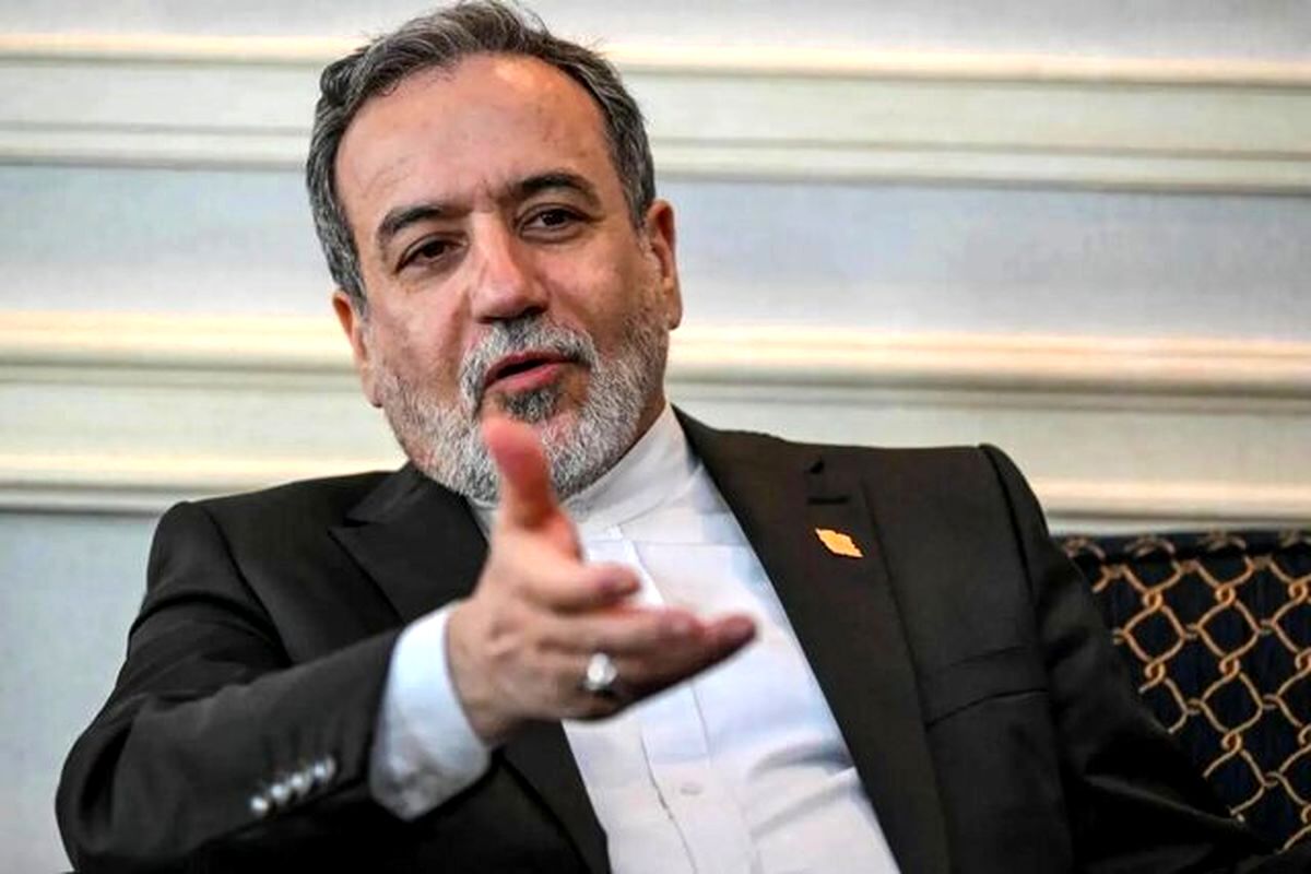 عراقچی: پرسپولیسی ام و لذت فوتبال در کری خواندن است