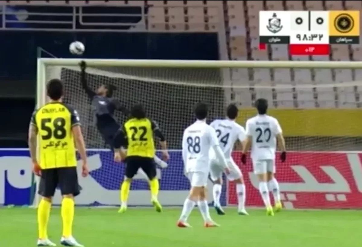 
سپاهان صفر - ملوان صفر/ توقف بدموقع طلایی پوشان در نقش جهان 