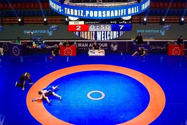 تغییر نتیجه در ۲ مسابقه کشتی آزاد و فرنگی قهرمانی کشور