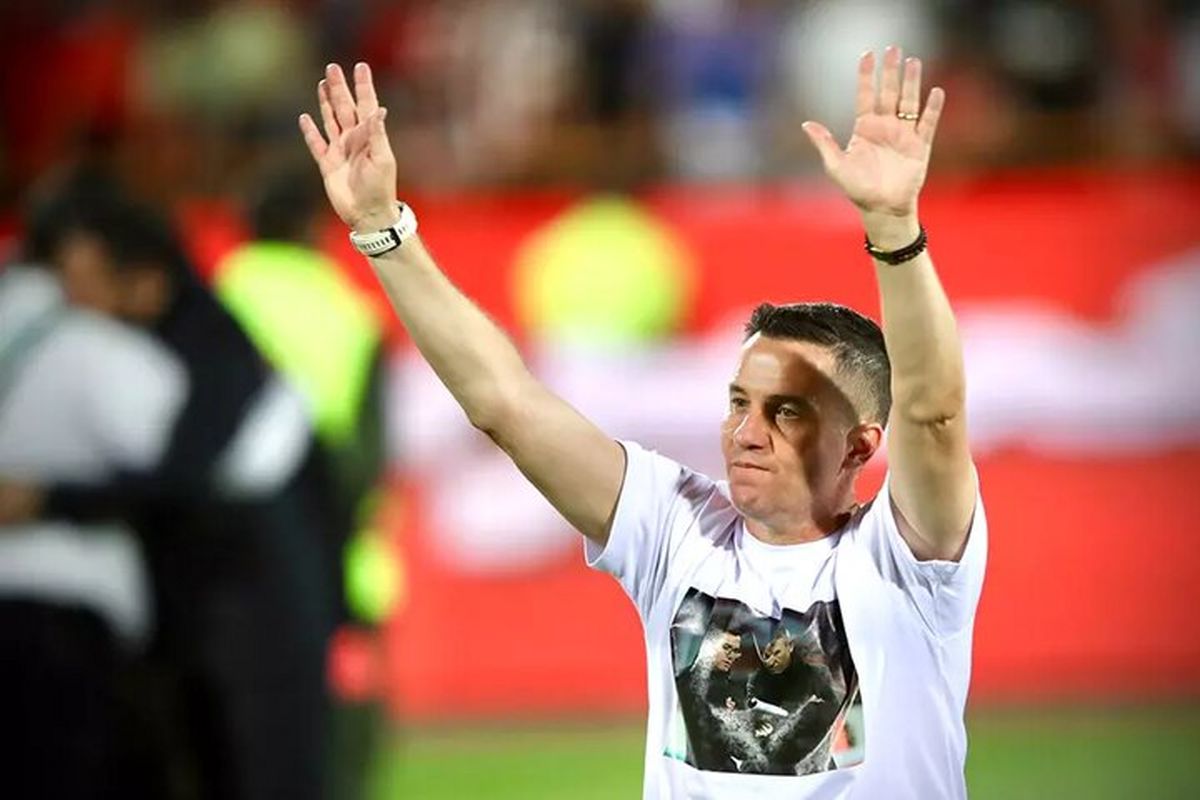 اوسمار با پرسپولیس خداحافظی کرد
